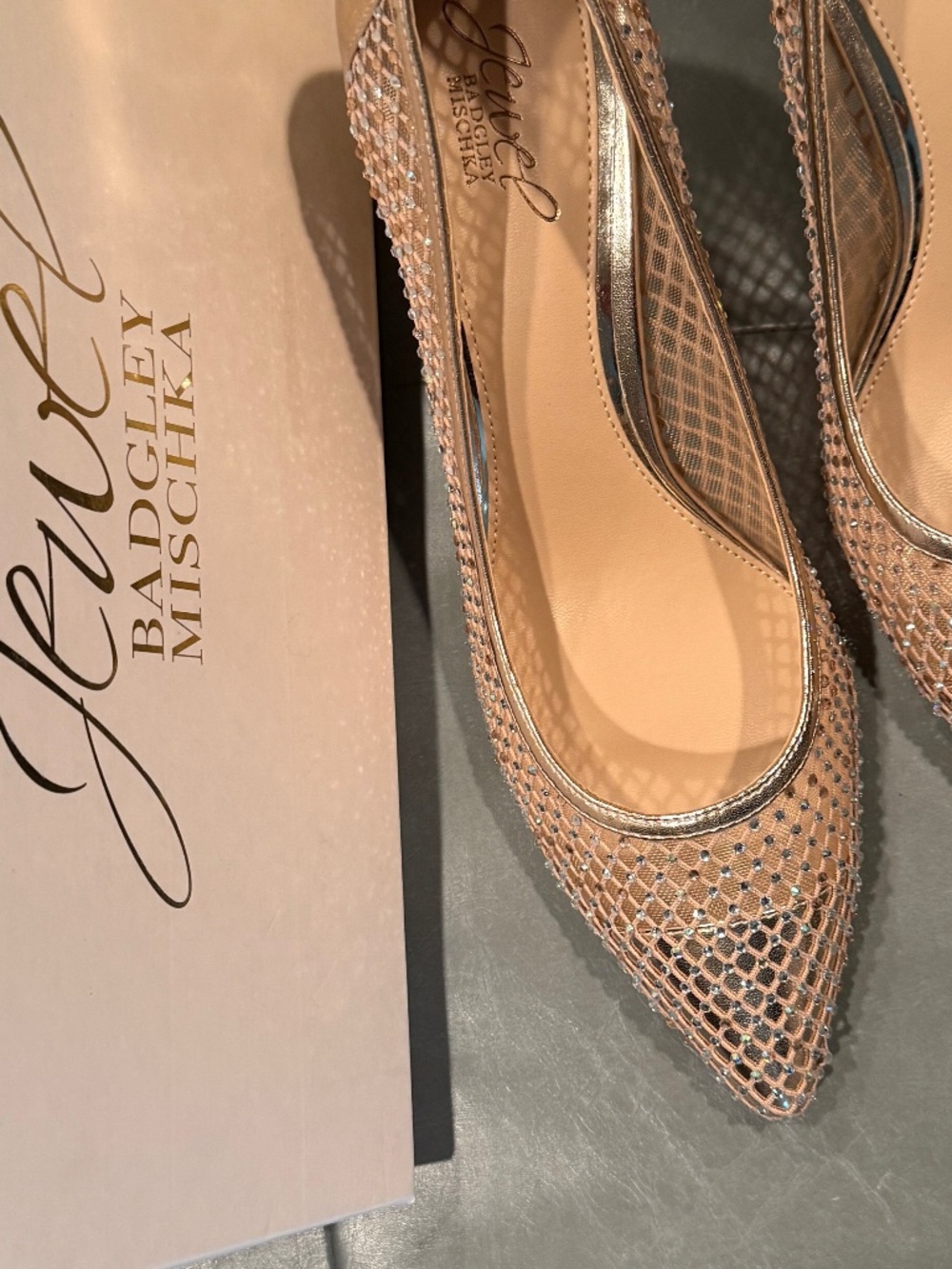 JEWEL Badgley Mischka “Floria” 3”Heel Sz 9.5M MAKE AN OFFER!